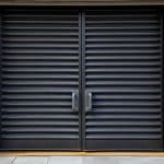 Consejos para elegir la mejor cerradura en una puerta metálica: Guía definitiva para una seguridad óptima