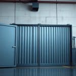 ¿Qué son las puertas ciegas metálicas y para qué se utilizan?